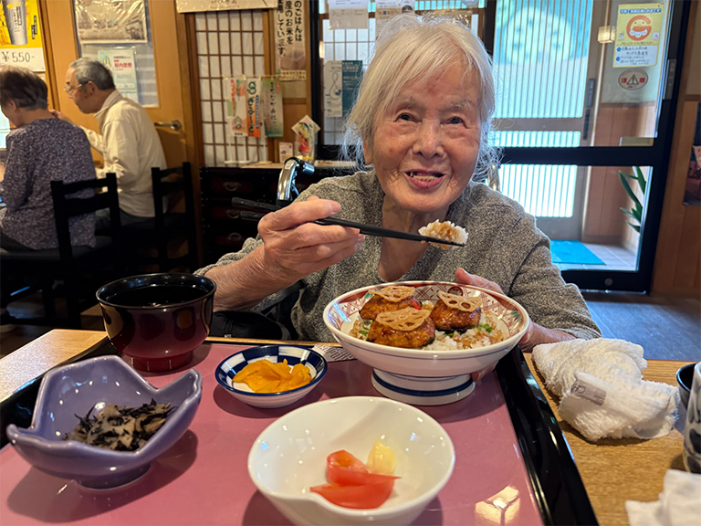 れんこんのかば焼き美味しいですよ