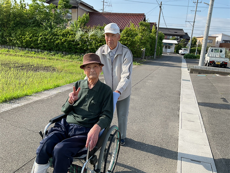散歩中W