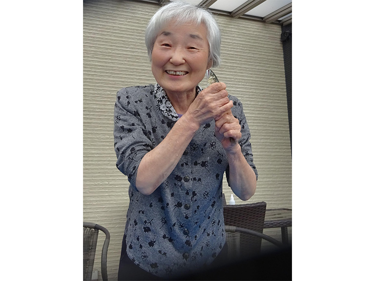 捕まえたわよ